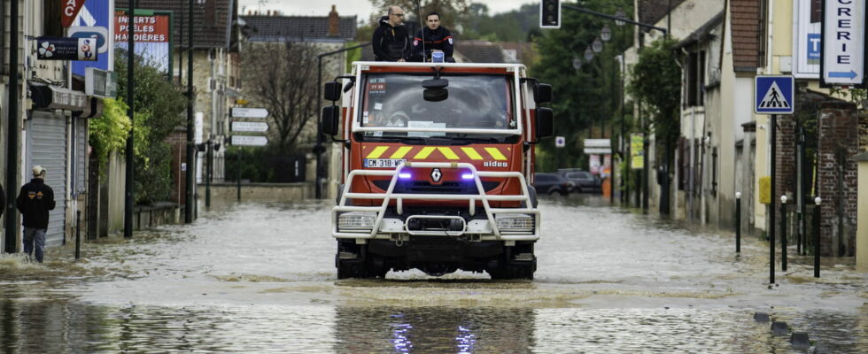 Storm Kirk more flooding and red alerts slow declines to