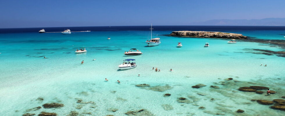 This blue lagoon 4 hours from Paris looks like the