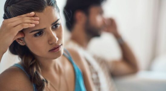 Three signs that your wife is feeling alone in your