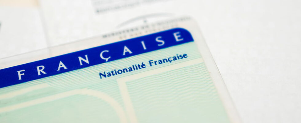 You cannot use France Identity because of your old identity