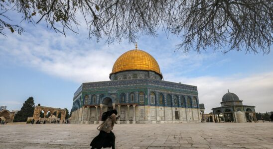 a Jewish temple in place of the al Aqsa mosque this