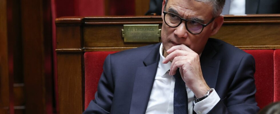 how Faure thinks he has the skin of Glucksmann Cazeneuve…