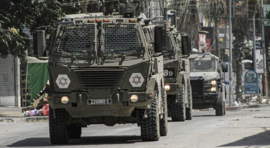 what is the objective of the Israeli army