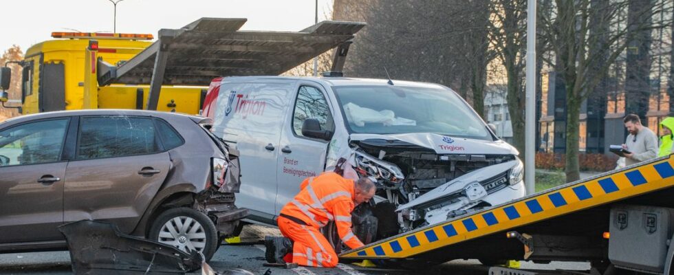 112 news Multiple cars involved in accident in Nieuwegein