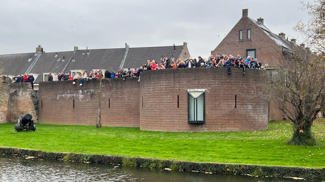 1731791805 710 Looking back Santa has arrived in Vianen