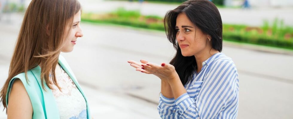 7 Ways to Respond to a Condescending Person Without Lowering