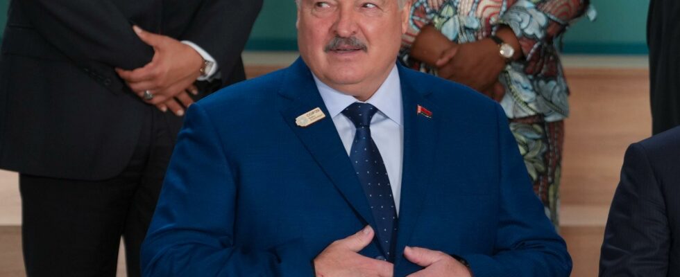 Belarus releases a fraction of prisoners ahead of elections