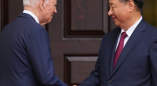 Biden and Xi meet in Lima