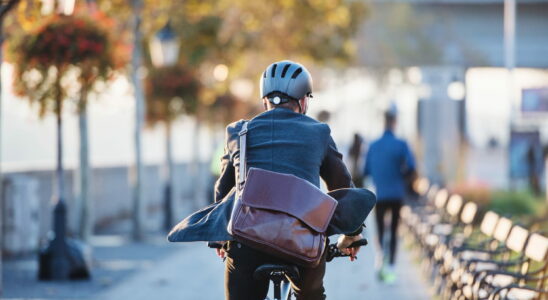 Cyclists and pedestrians come together in many places To limit