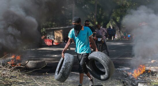 Doctors Without Borders stops in Haiti