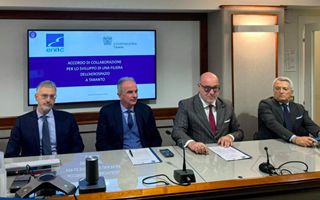 Enac President Di Palma and President Confindustria Taranto Toma sign