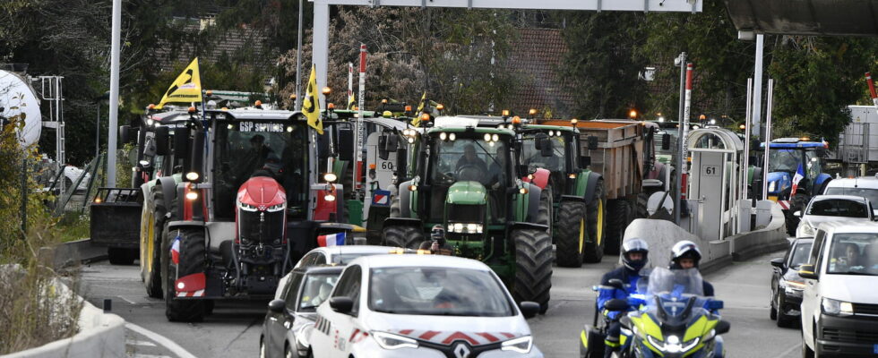 Farmers blockades live what actions this week The European Parliament