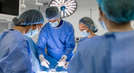 First in France three crossed kidney transplants carried out at