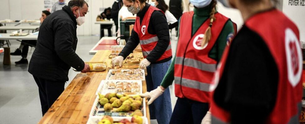 France have the public authorities abandoned the working classes