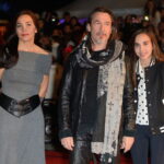 In video Florent Pagny and his daughter Ael display their