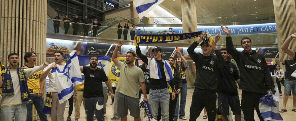 Israel repatriates fans sporting events under close surveillance