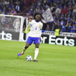 Italy France against the Squadra Azzurra Didier Deschamps shakes