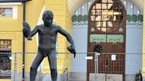 KuPS supporters partying damaged the Kuopio squares Veljmies statue the