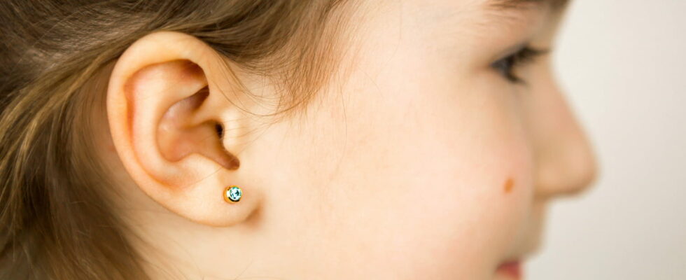 Many parents make this mistake by piercing their childs ears