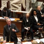 Michel Barnier takes two steps towards the far right to