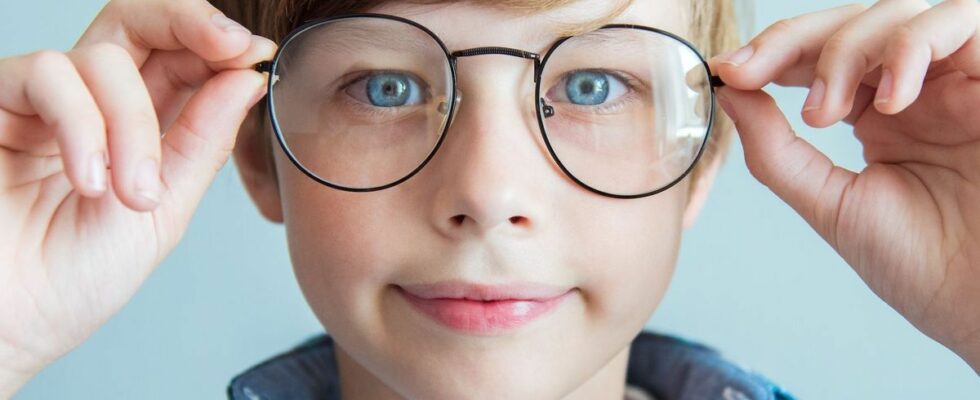 Myopia on the rise simple actions to preserve the visual