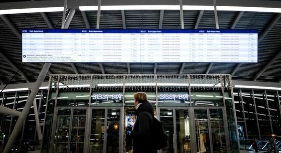 Quiet at Utrecht and Amersfoort stations due to strike by