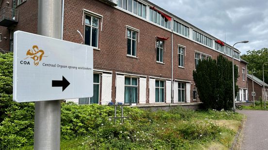 Starters and asylum seekers are given shelter together at Soestdijk