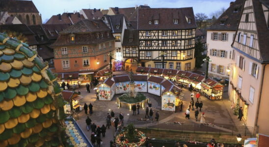 The Colmar Christmas market deeply rooted in Alsatian folklore