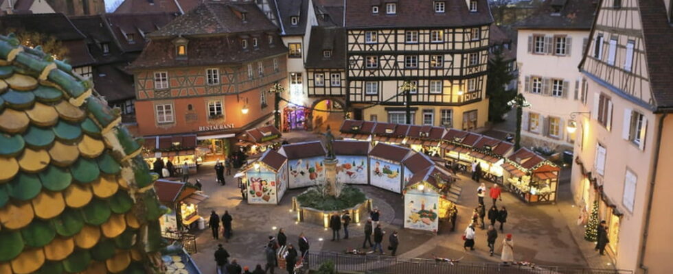 The Colmar Christmas market deeply rooted in Alsatian folklore