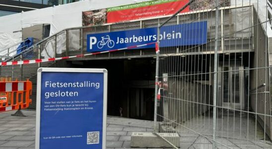 The Jaarbeursplein bicycle shed will remain closed for the time