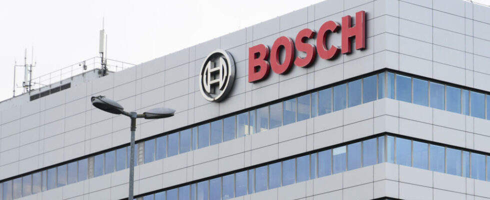 The equipment manufacturer Bosch will cut 5550 jobs most in