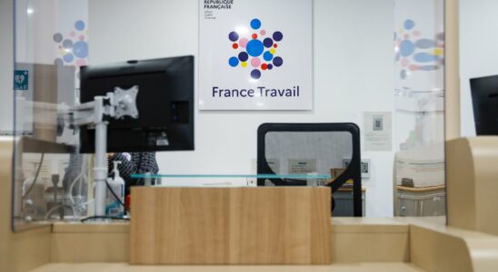 The unemployment rate in France increased slightly in the third