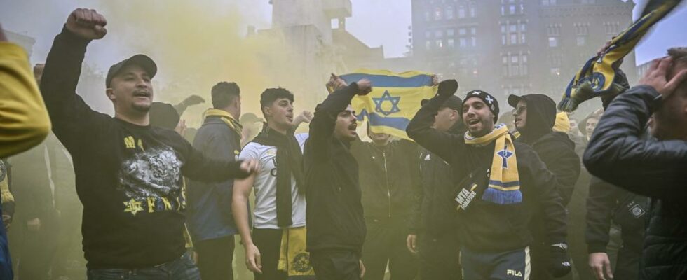 There was chaos after the Ajax Maccabi Tel Aviv match Amsterdam