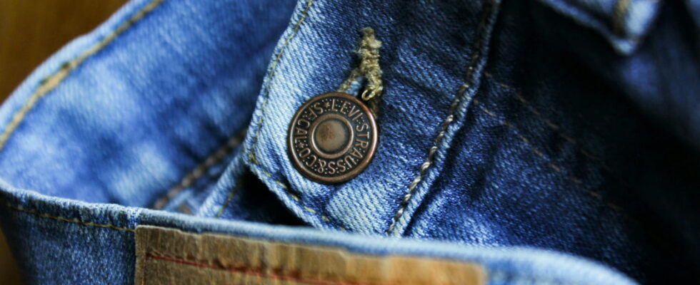 This detail on your Levis jeans could earn you 50000