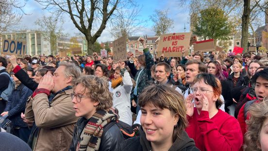 Thousands turned out at an education demonstration in Utrecht despite