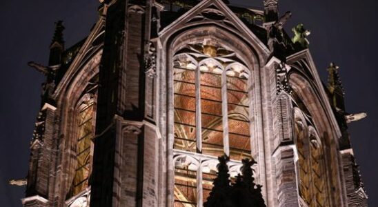 Utrecht looks up Dom Tower shines with new economical lighting