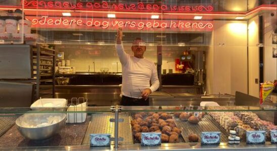 Utrecht oliebollen stall target of online hate rejection of girl