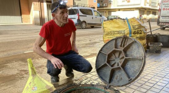 Valence the disaster stricken city cannot count on its sewers clogged