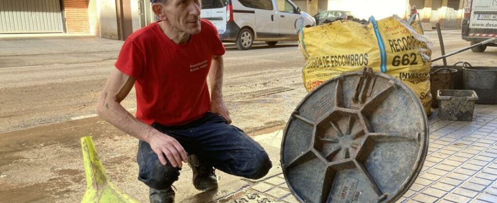 Valence the disaster stricken city cannot count on its sewers clogged