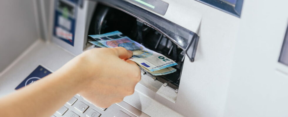 Withdrawing money from an ATM without a card is possible