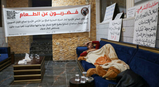 a group of Jordanians on hunger strike to demand the