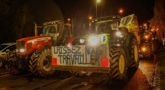 angry farmers call on government to keep its promises