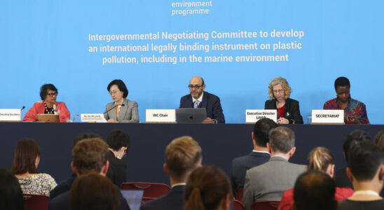 global negotiations on plastic pollution are delayed