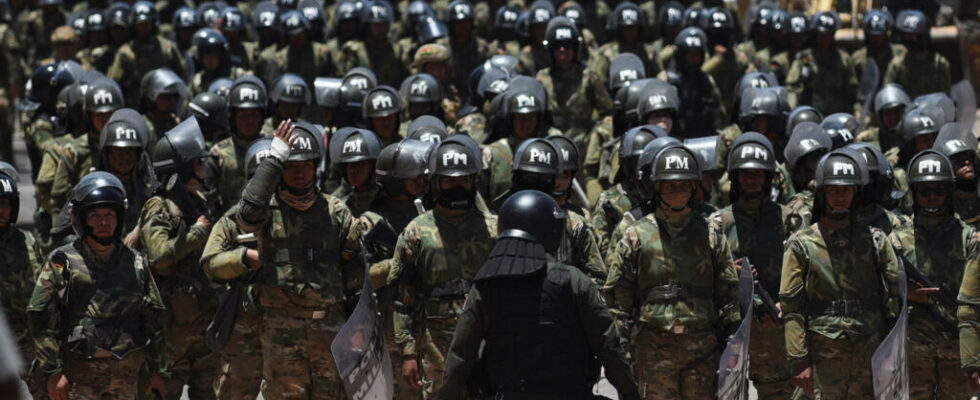 supporters of former president Morales detain 200 soldiers