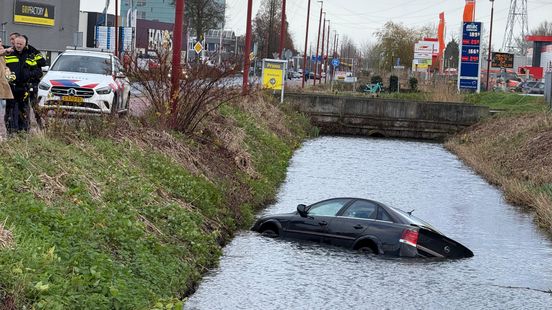 112 news Car in water in Nieuwegein Suspicion of