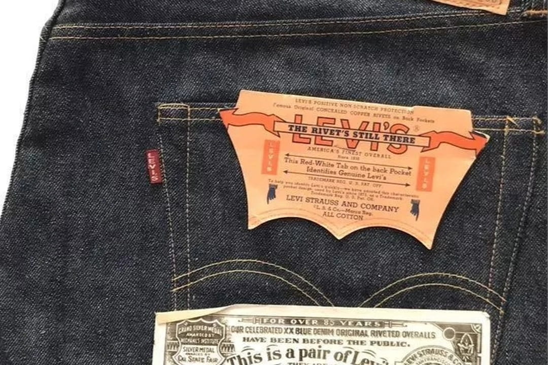 1733295491 984 This detail on the jeans allows them to be resold