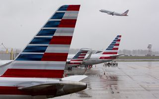 American Airlines suspends all flights in the USA due to