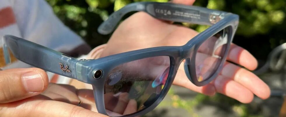 Artificial Intelligence Update Arrived for Meta Smart Glasses Ray Ban