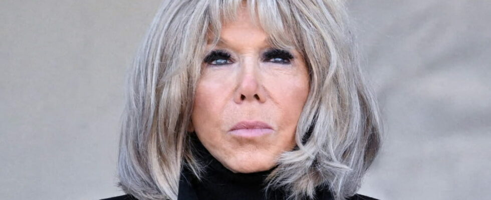 At 71 Brigitte Macron dares to wear dramatic makeup Carla