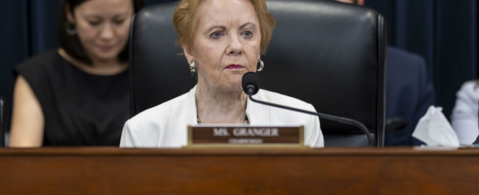 Congresswoman found in nursing home suffering from dementia